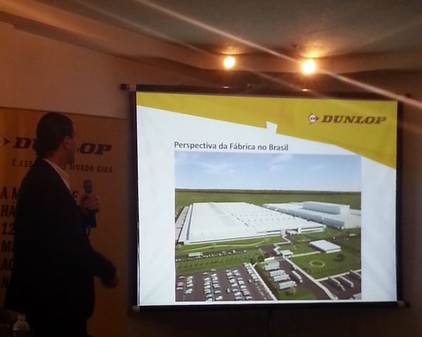 Coletiva da Dunlop