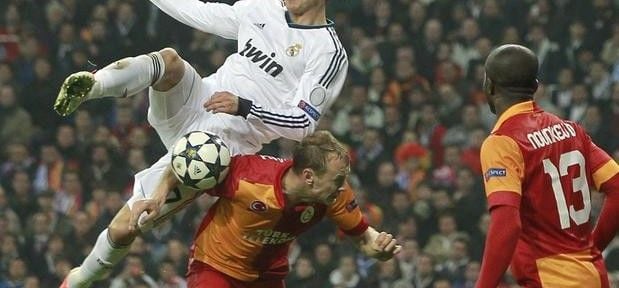 Real Madrid atropela Galatasaray e coloca um pé na semifinal da UCL