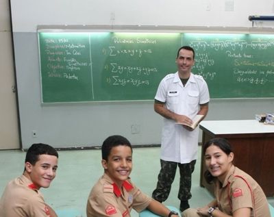 exercito-abre-vagas-para-professores
