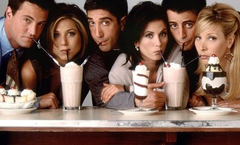 Depois de boatos nas redes sociais, criadora de Friends diz que retorno não vai acontecer.