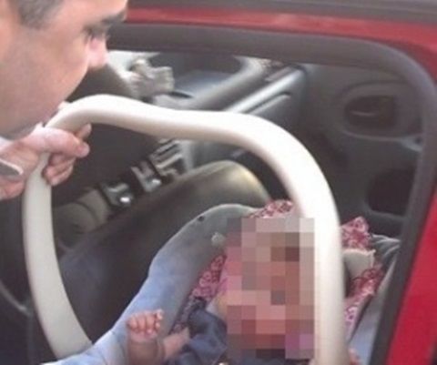 homem-deixa-filha-de-5-meses-trancada-no-carro