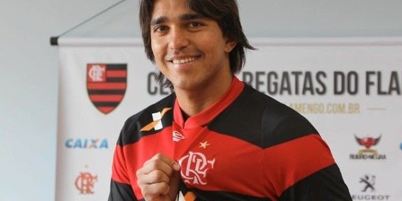 Marcelo Moreno é apresentado no Flamengo