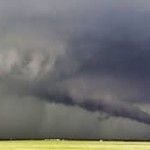 Tornado Causa Devastação em Oklahoma