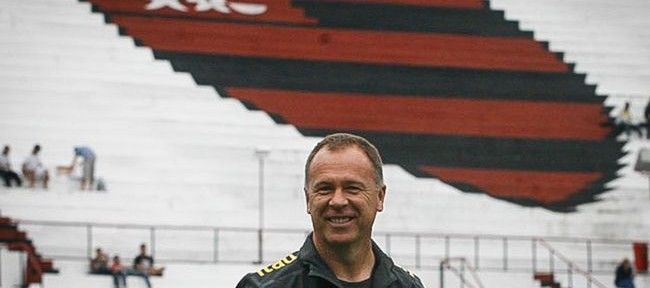 Mano Menezes é o novo técnico do Flamengo