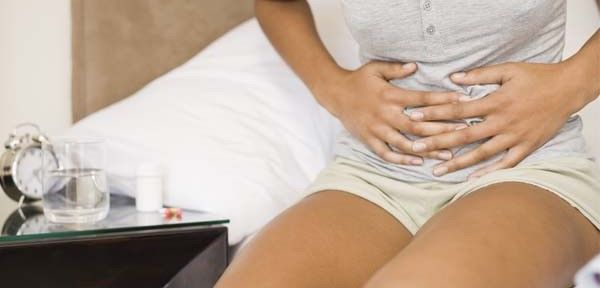 Saiba o que fazer para diminuir as cólicas menstruais