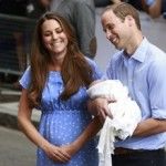 William, Kate Middleton e o bebê real deixaram o hospital nessa Terça-feira