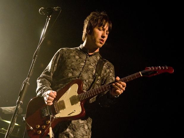 gem-archer-banda-beady-eye-internado