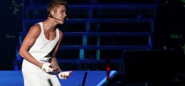 Justin Bieber abandona show na Argentina depois de passa mal com comida