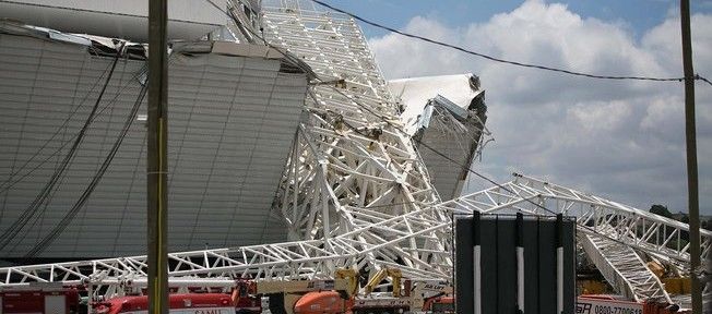 Acidente na Arena Corinthians compromete entrega para a Copa do Mundo 2014