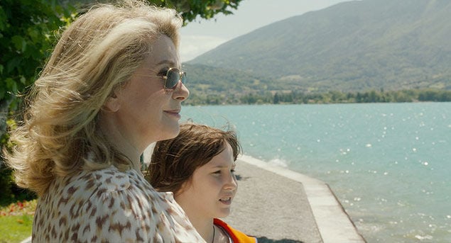 Novo filme de comédia com Catherine Deneuve: "Ela Vai"