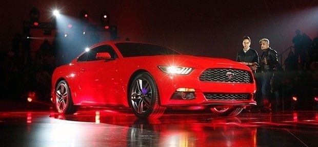 Novo Ford Mustang é apresentado mas deve chegar ao Brasil apenas em 2015