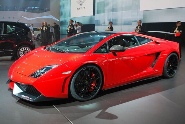montadora-encerra-producao-de-lamborghini