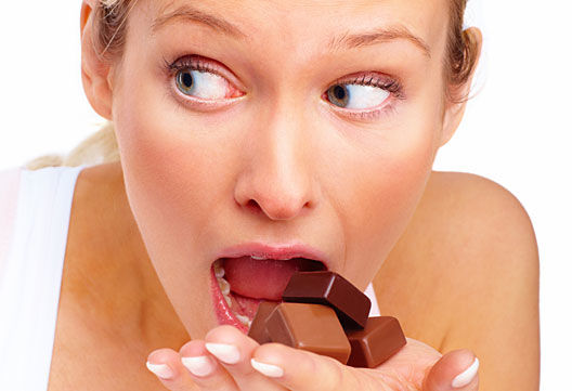 porque-mulheres-viciadas-em-chocolate