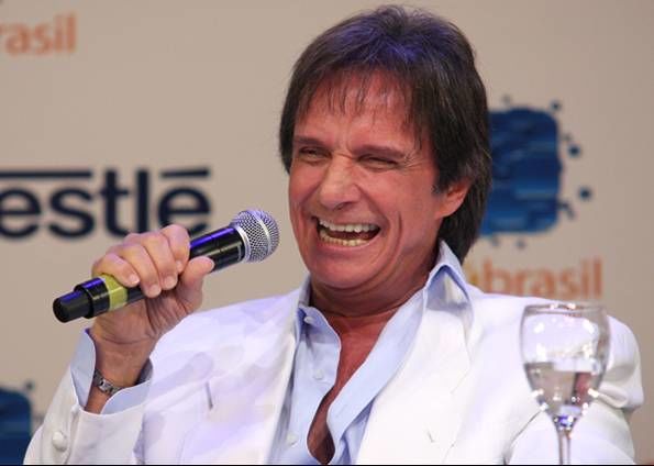 roberto-carlos-sai-do-grupo-procure-saber