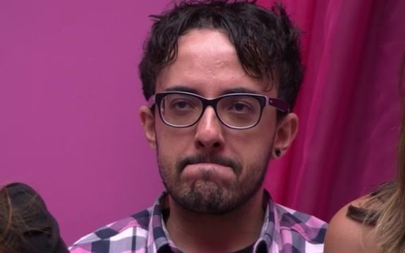 alisson-sai-do-bbb-14