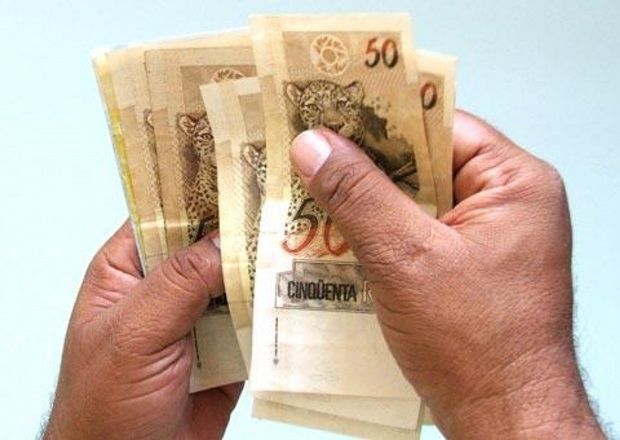 cesta-basica-exigiria-salario-minimo-4-vezes-maior