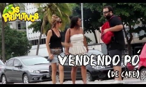 Pegadinha com câmera escondida: "Vendendo pó... de café!"