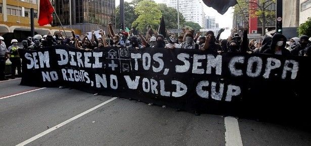 Dilma corta gastos em segurança da população, mas não da Copa 2014