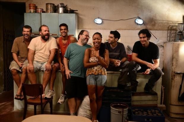 Filme 'Alemão' mistura ficção com trechos reais da ocupação do complexo de favelas no Rio