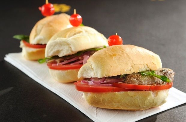 mini-sanduiche-de-sardinha