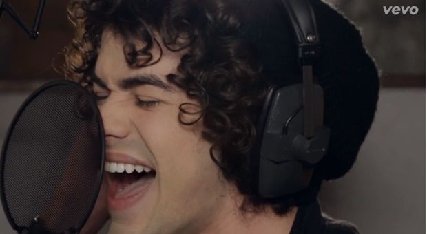 sam-alves-clipe-counting-stars