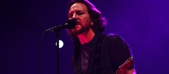 Shows solo de Eddie Vedder (vocalista do Pearl Jam) no Brasil será em maio