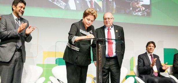 Presidente Dilma Rousseff sanciona Marco Civil da Internet veja o que muda na sua vida