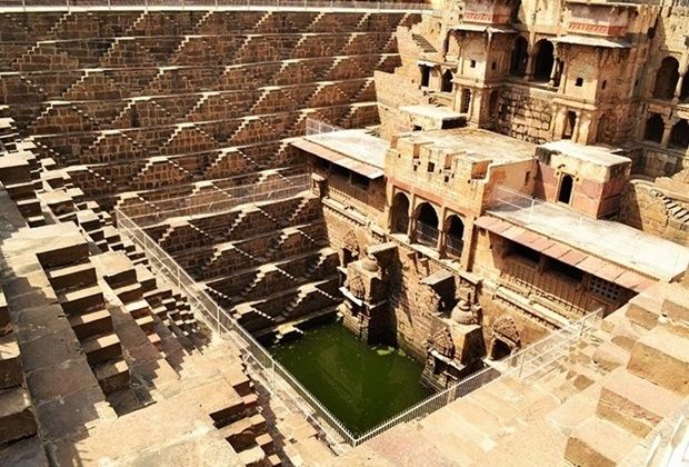 CHAND BAORI - RAJSTHAN, ÍNDIA CHAND BAORI - RAJSTHAN, ÍNDIA