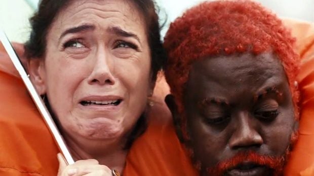 Lília Cabral em cena no filme nacional 'Julio Sumiu'