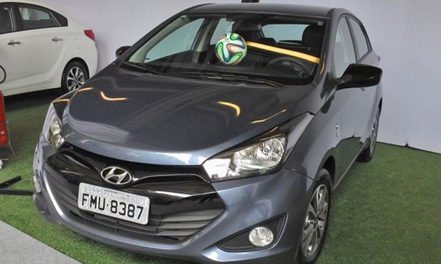 Série especial do Hyundai HB20 para a Copa do Mundo 2014 tem TV a bordo