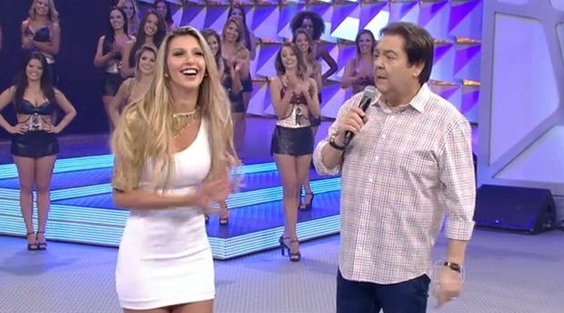 tatiele-leva-cortada-de-fausto
