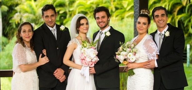Novela 'Malhação': casamento coletivo marca o final da temporada 2013 / 2014