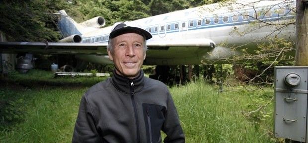 Americano compra sucata de Boeing 727 e gasta R$ 500 mil para transformá-la em casa