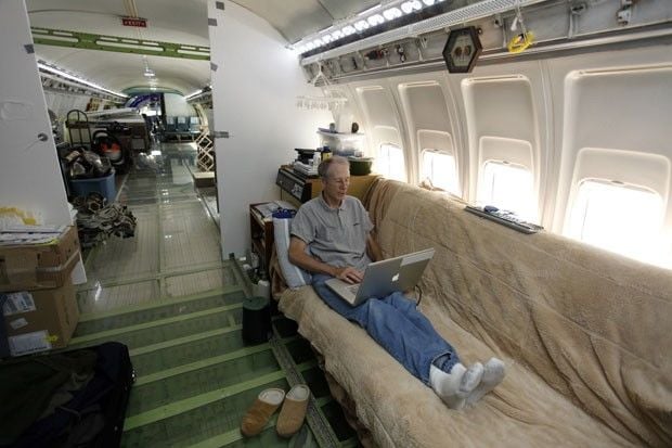 Interior desse Boeing 727 'avião-casa'