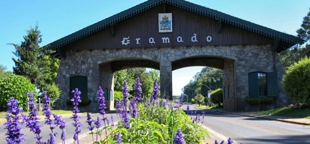 Dicas de pontos turísticos: Gramado (RS) conta com neve, museu de cera e muito chocolate!