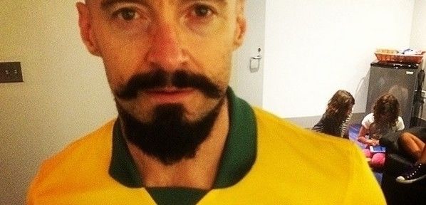 Famoso pelo papel de Wolverine, Hugh Jackman está no Brasil para a Copa do Mundo 2014
