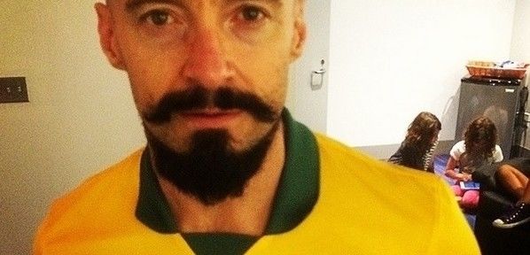Famoso pelo papel de Wolverine, Hugh Jackman está no Brasil para a Copa do Mundo 2014