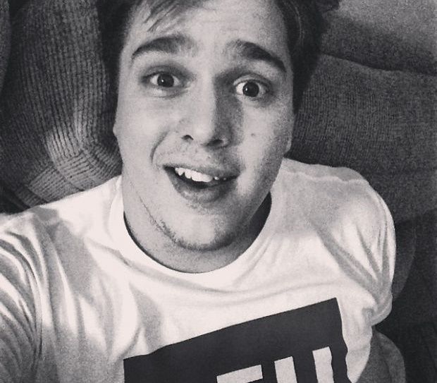 Perfil de Lucas Salles em site de relacionamento