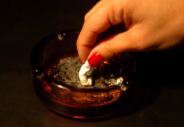 Lei Antifumo Federal aumenta restrições à locais abertos, inclusive fumódromos