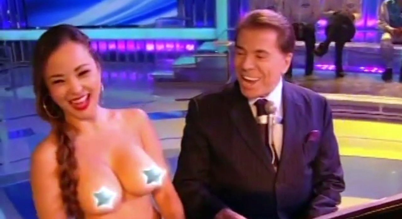 No Programa Silvio Santos, pianista nua diverte o 'Senor Abravanel'