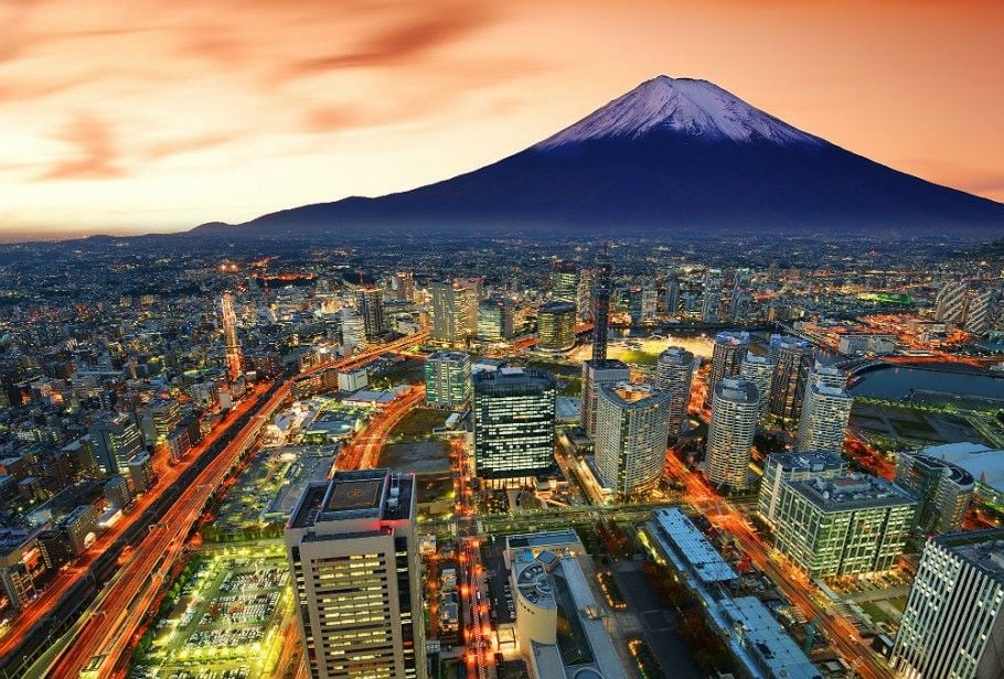 Tóquio e o Monte Fuji ao fundo