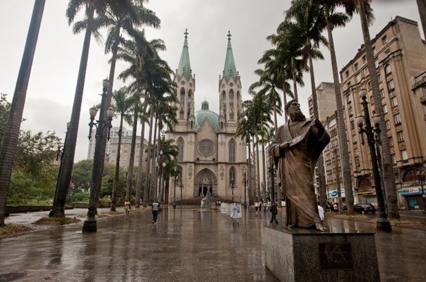Pontos turísticos de São Paulo a pé ou de 'Metro SP' Pontos turísticos de São Paulo a pé ou de 'Metro SP'