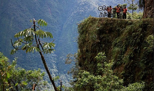 Cuidado com a Estrada da Morte em La Paz