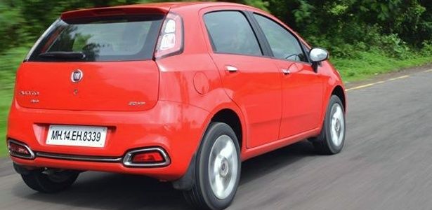 Traseira do Novo Fiat Punto 2015 Indiano