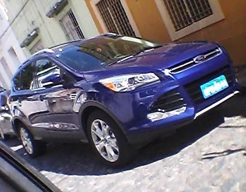 ford-scape-suv-flagrado-2