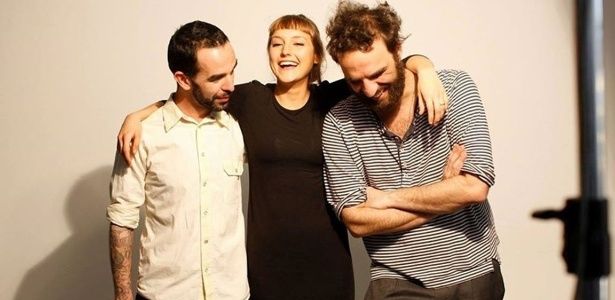 'Banda do Mar' (de Mallu Magalhães e Marcelo Camelo) divulgam duas músicas novas 'Banda do Mar' (de Mallu Magalhães e Marcelo Camelo) divulgam duas músicas novas