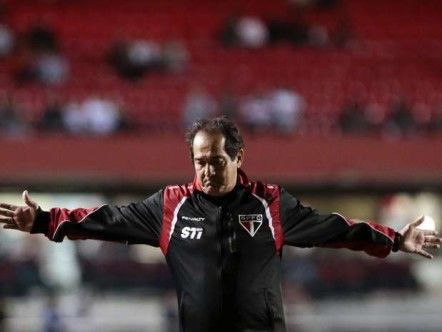CBF 'premia' vexames de Fluminense e São Paulo na Copa do Brasil com vaga na Sul-Americana