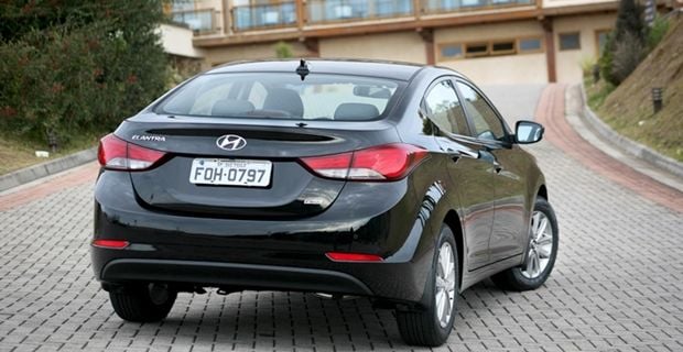 Traseira do novo Hyundai Elantra 2015