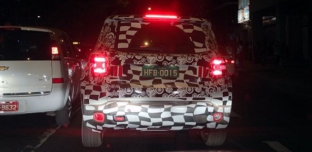 Traseira do Jeep Renegade 2015