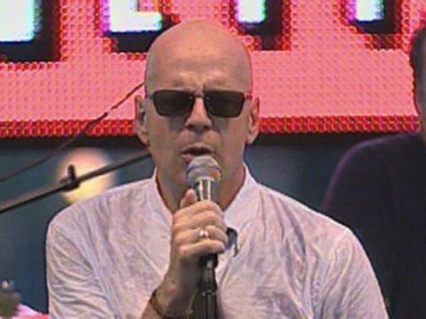 ator-cantor-bruce-willis